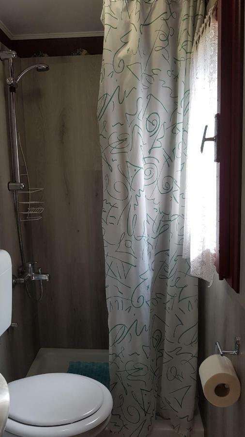 Crotto Caraco Appartamenti Bungalow Chalet Porlezza Luaran gambar